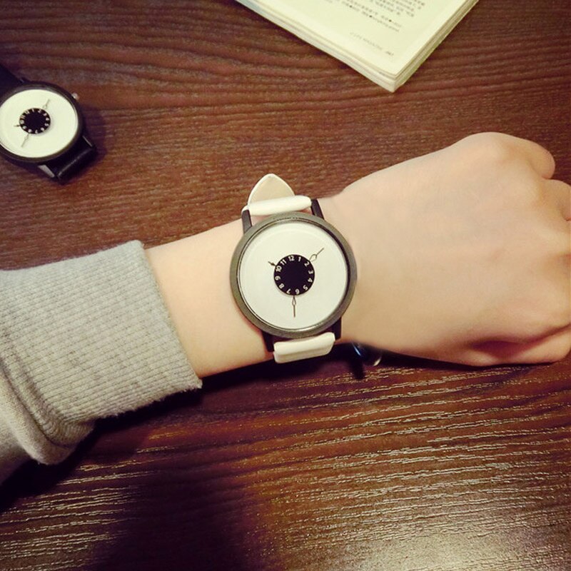 Simple Fashion Korean Lovers Couple Quartz Watch Leather Clock Men Women Wristwatches Personality Student Watches Casua TC21
