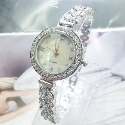 New Diamond Mermaid Fishbone Hand Chain Watch Fashionable Style Fishbone Chain Women's Watch