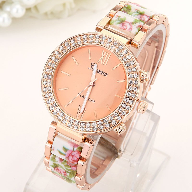 Top Big Crystal Flowers Women Watch Rhinestone Geneva Style Wristwatch Plastic Metal Printed Band Analog Vintage