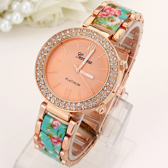 Top Big Crystal Flowers Women Watch Rhinestone Geneva Style Wristwatch Plastic Metal Printed Band Analog Vintage