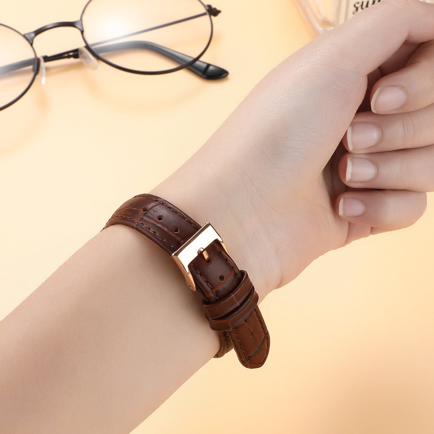 Leather Crocodile Pattern Small Waist Strap For Apple Watch Generation 7 High-End Fashion Strap