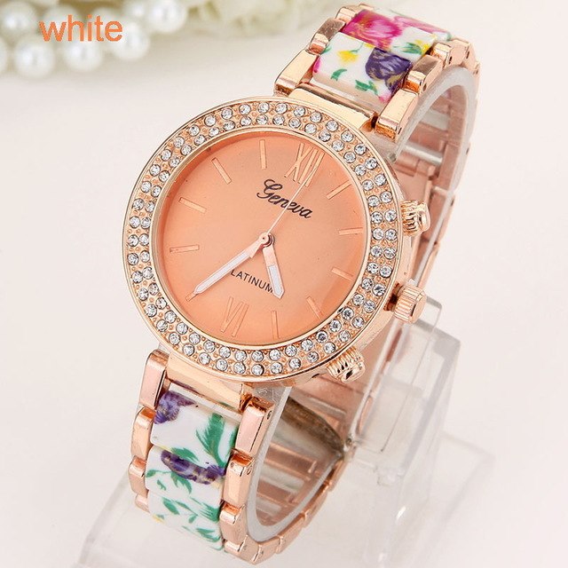 Top Big Crystal Flowers Women Watch Rhinestone Geneva Style Wristwatch Plastic Metal Printed Band Analog Vintage