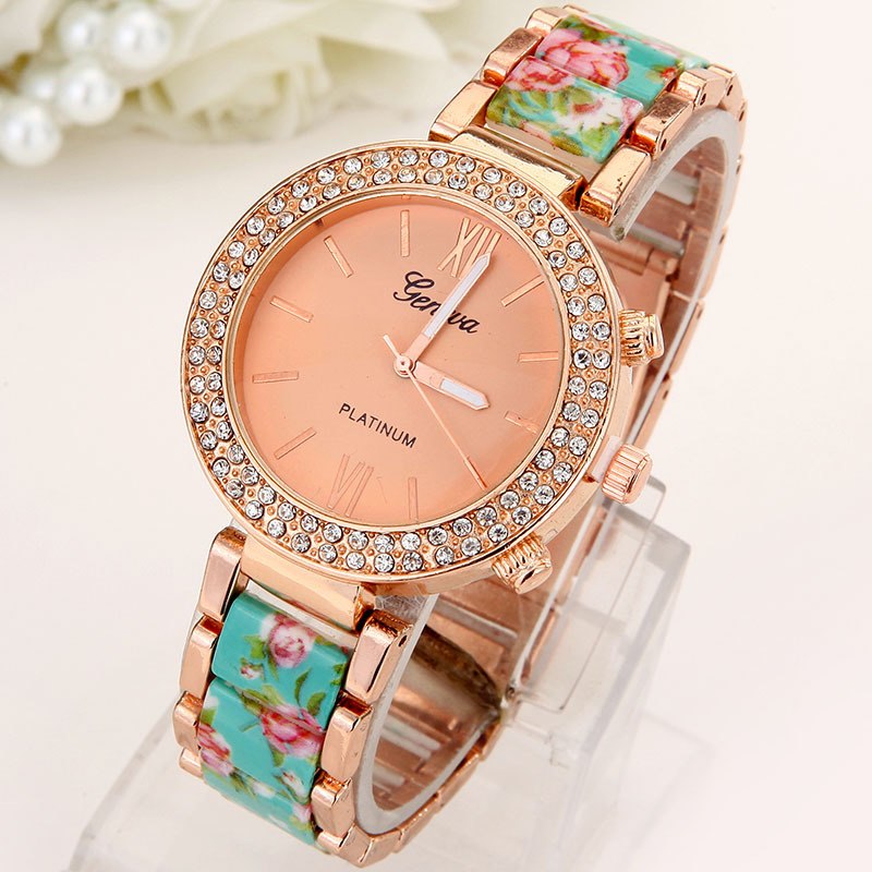 Top Big Crystal Flowers Women Watch Rhinestone Geneva Style Wristwatch Plastic Metal Printed Band Analog Vintage
