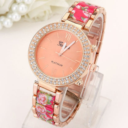Top Big Crystal Flowers Women Watch Rhinestone Geneva Style Wristwatch Plastic Metal Printed Band Analog Vintage
