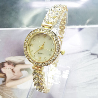 New Diamond Mermaid Fishbone Hand Chain Watch Fashionable Style Fishbone Chain Women's Watch