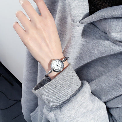 Women's Watches Bracelet Style Opening Simple Retro Art Fashion Watches Women's Fashion Quartz Watch Relogio Feminino Silver belt