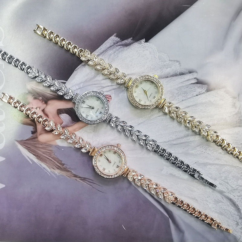 New Diamond Mermaid Fishbone Hand Chain Watch Fashionable Style Fishbone Chain Women's Watch
