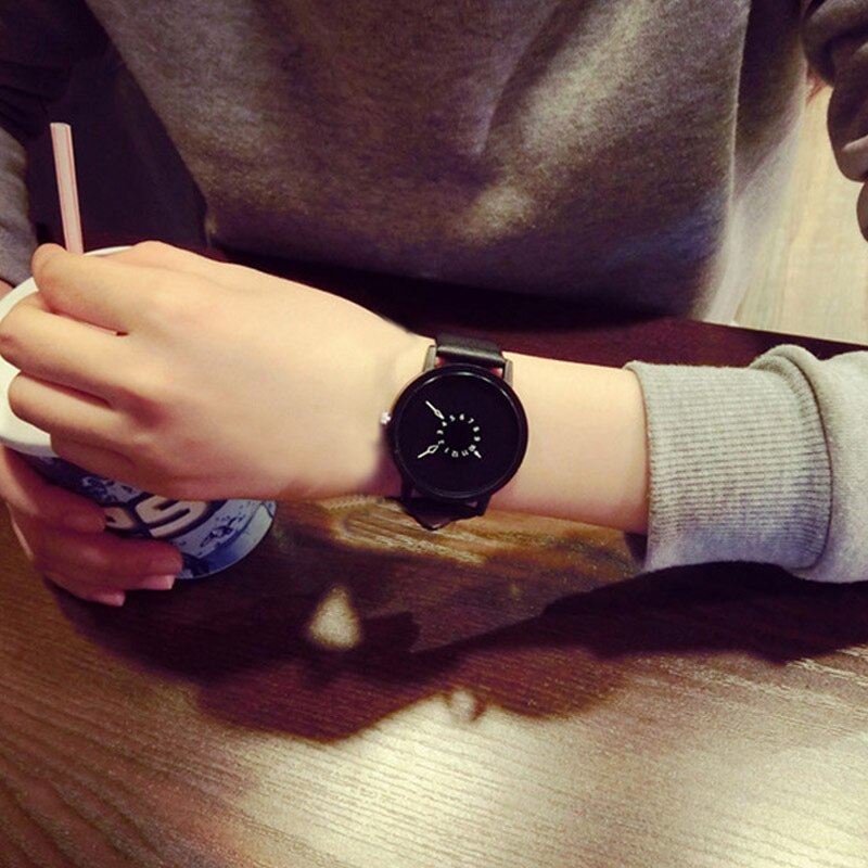 Simple Fashion Korean Lovers Couple Quartz Watch Leather Clock Men Women Wristwatches Personality Student Watches Casua TC21